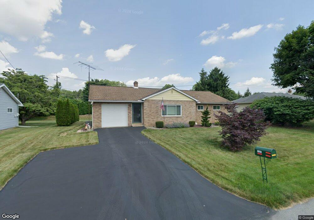 1121 Webster Ave, Allentown, PA 18103 - photo 1