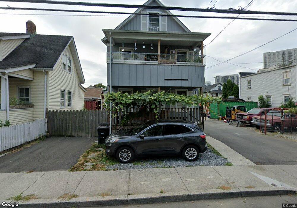 25 E Walnut St, Stamford, CT 06902 - photo 1