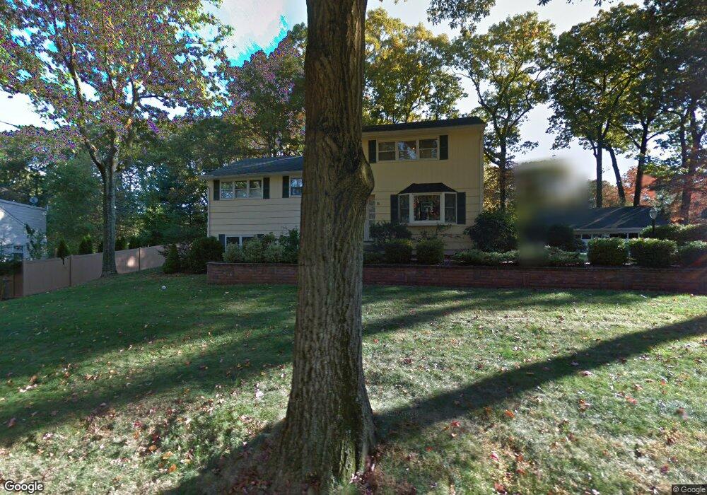 18 Swanson Ln, Green Brook, NJ 08812 - photo 1