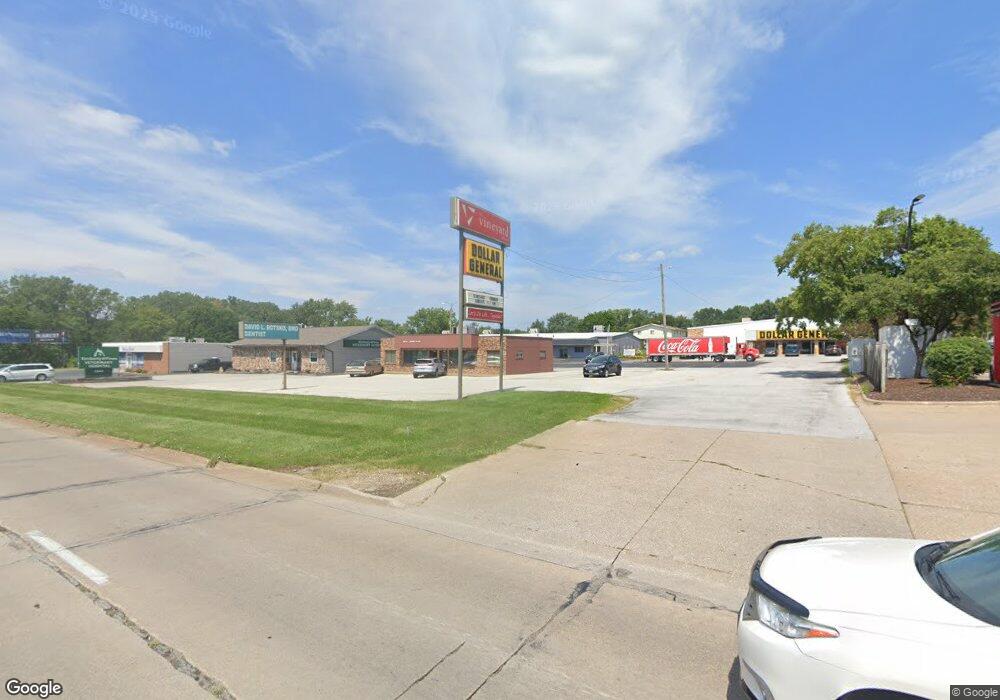 2402 W Kimberly Rd, Davenport, IA 52806 - photo 1