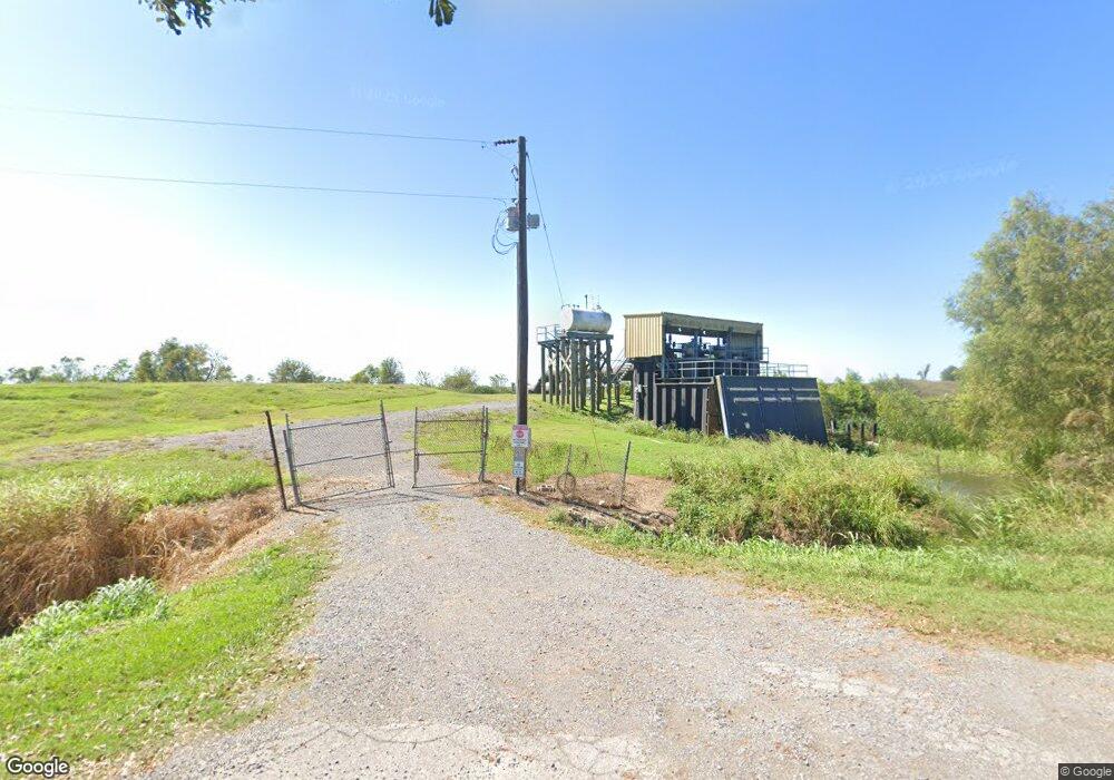 325 Lake Dr, Raceland, LA 70394 - photo 1