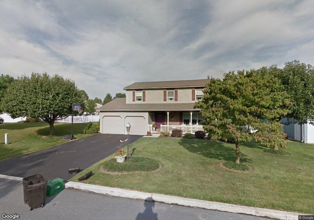 518 Sweetbriar Dr, Harrisburg, PA 17111 - photo 1