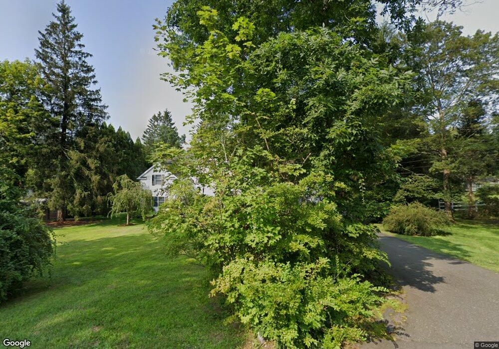 33 Shadow Ln, Ridgefield, CT 06877 - photo 1