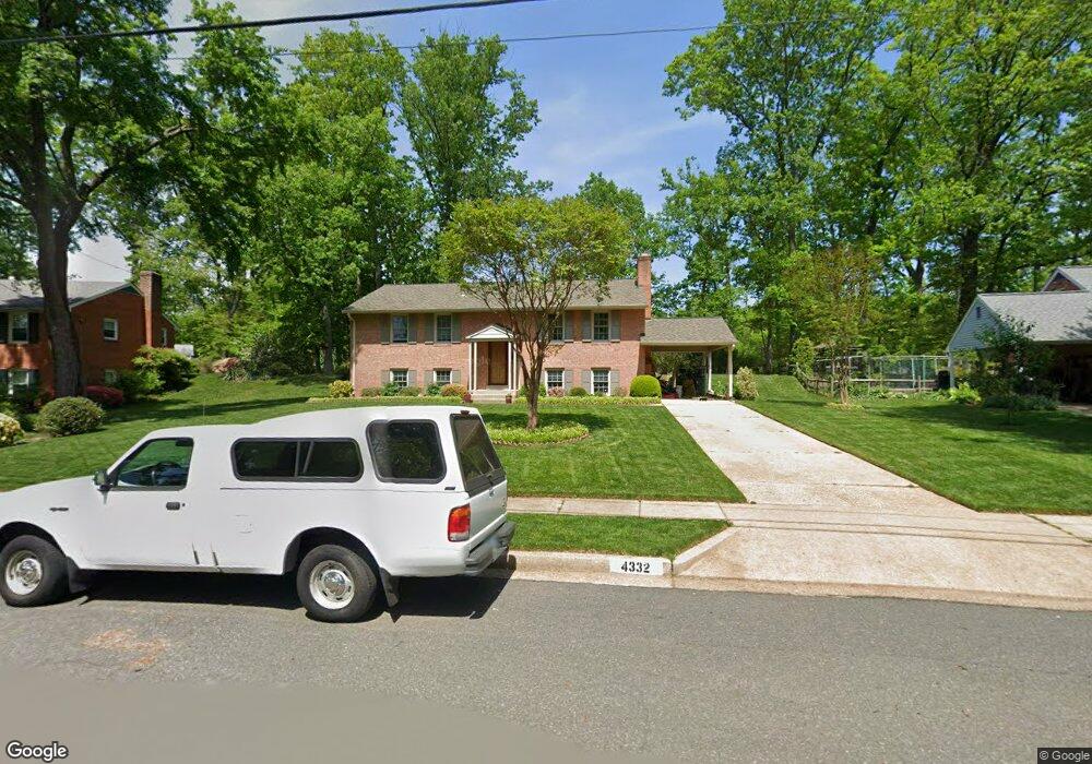 4332 Willow Woods Dr, Annandale, VA 22003 - photo 1