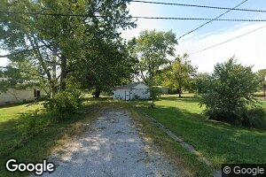 910 Railroad St, Keyesport, IL 62253