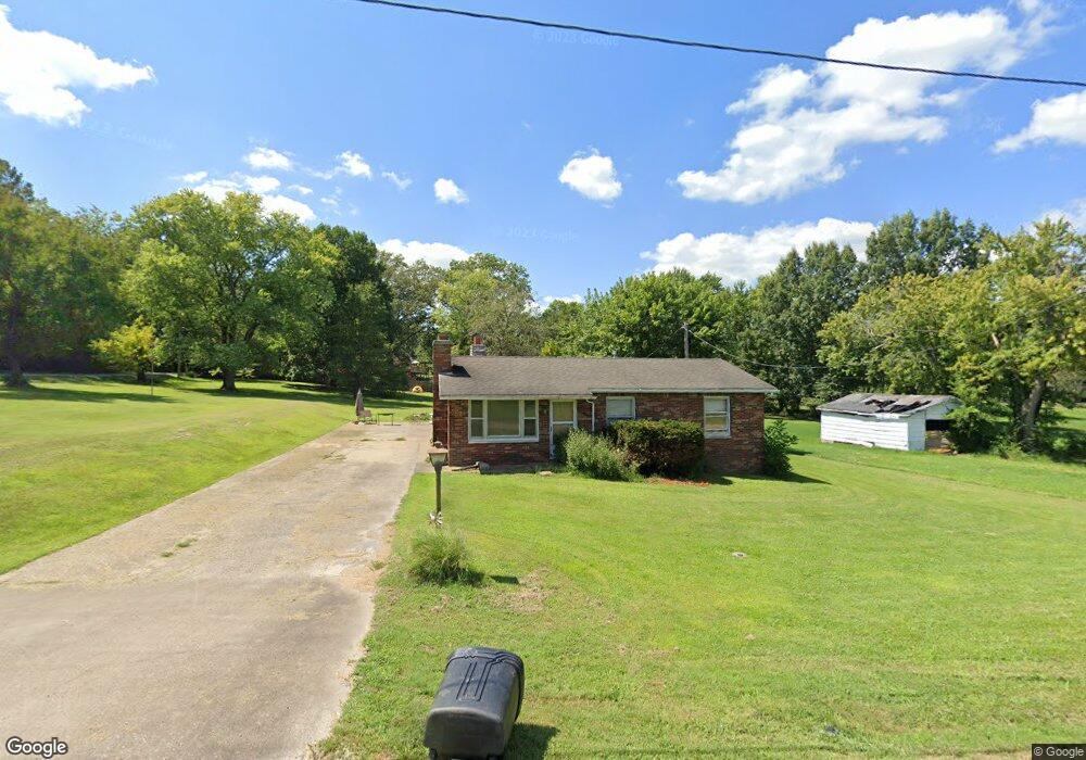 1709 Green St, Harrisburg, IL 62946 - photo 1