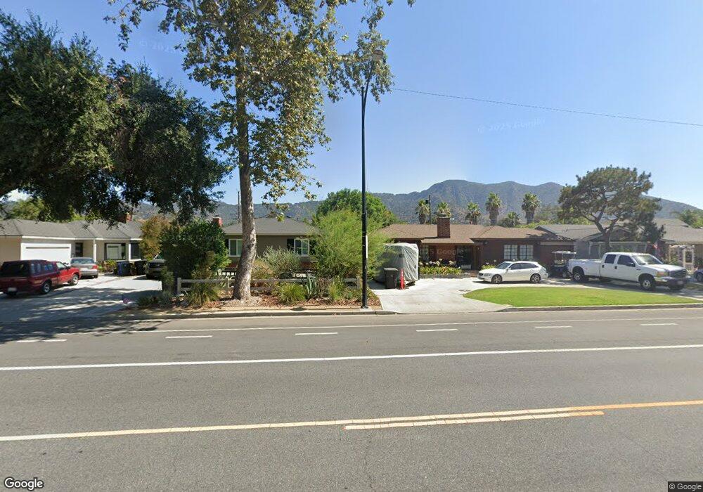 1924 W Riverside Dr, Burbank, CA 91506 - photo 1