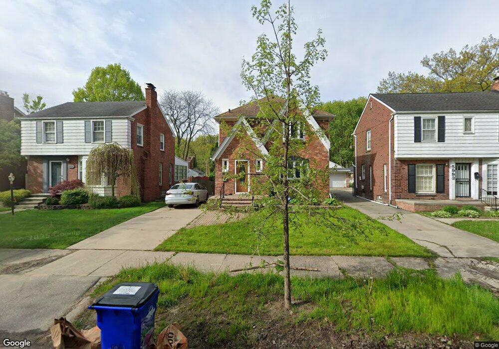 5993 Hillcrest St, Grosse Pointe, MI 48236 - photo 1