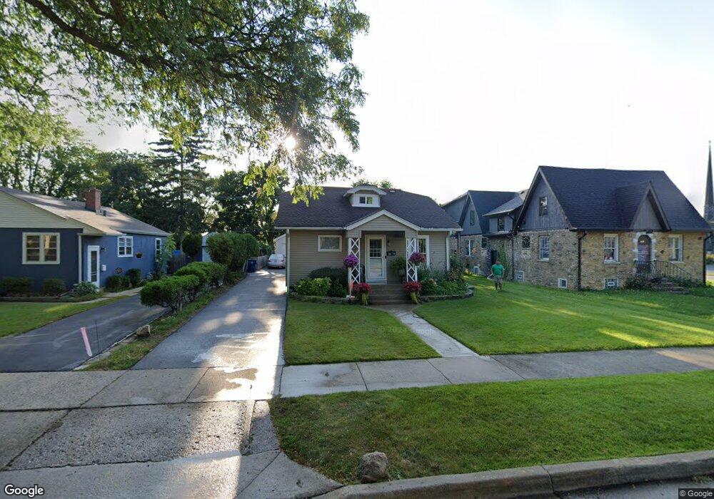 907 Westmoreland Ave, Waukegan, IL 60085 - photo 1