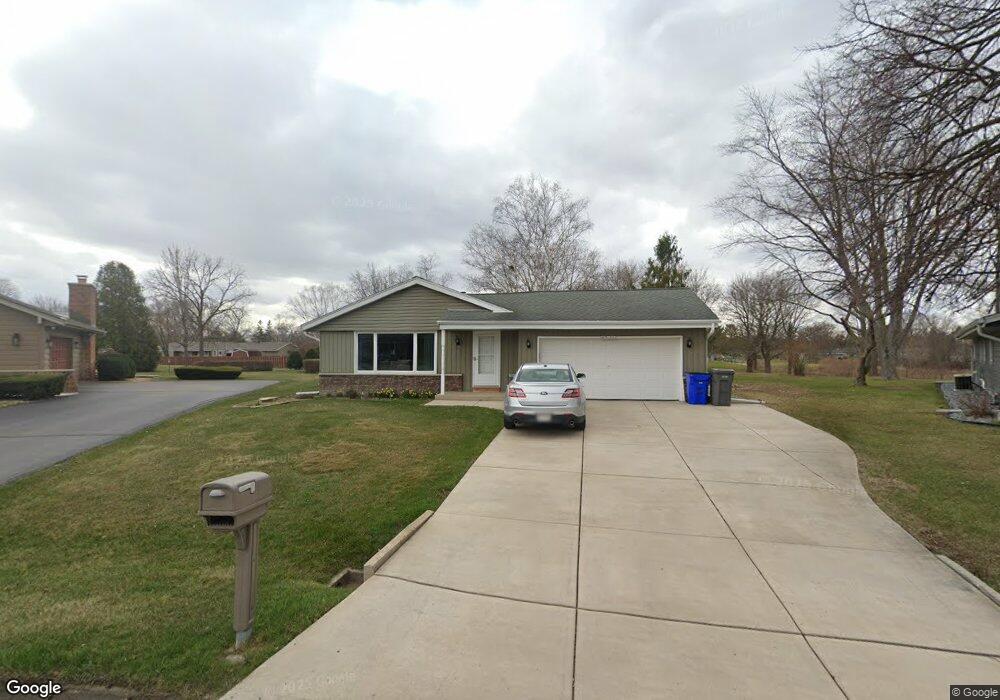 S67W13432 Fennimore Ct, Muskego, WI 53150 - photo 1