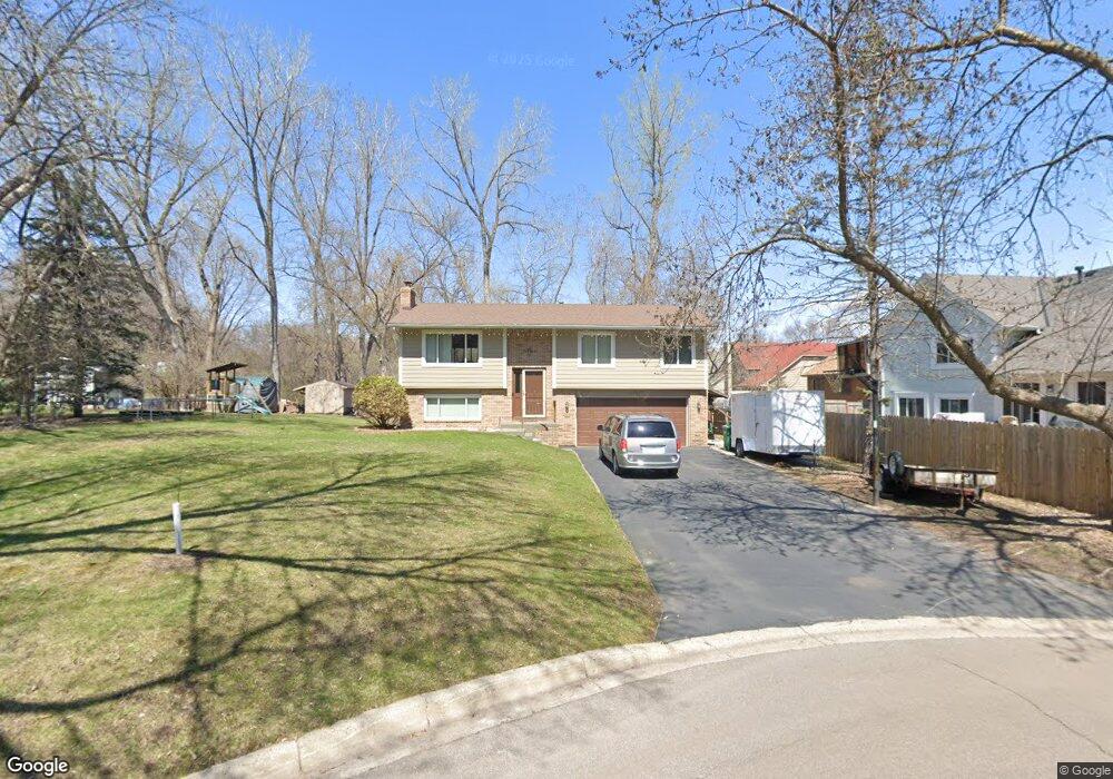 18810 Valley Dr, Minnetonka, MN 55345 - photo 1