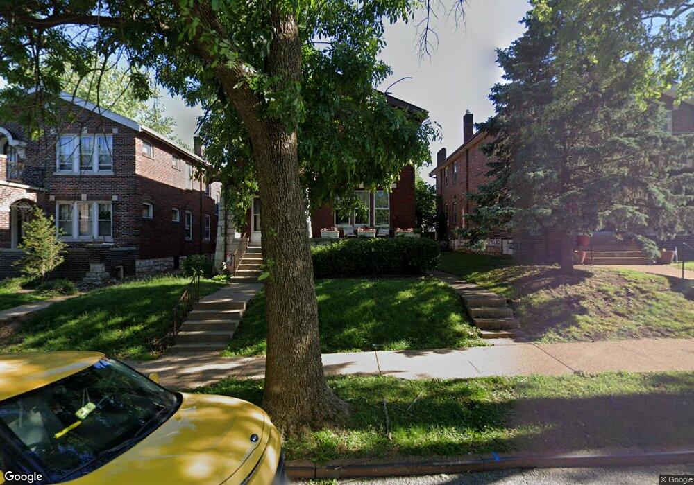 5056 Tholozan Ave, Saint Louis, MO 63109 - photo 1