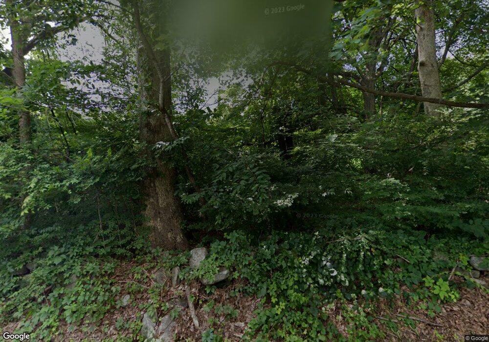 23 Chestnut Woods Rd, Redding, CT 06896 - photo 1