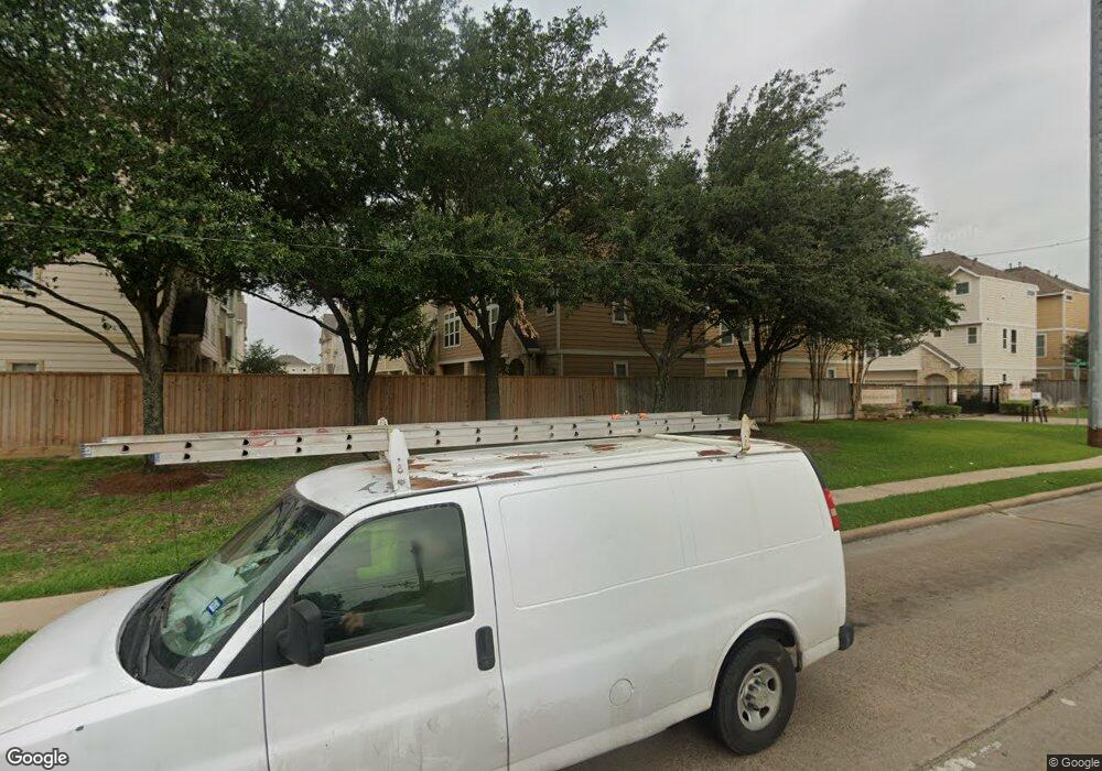 3316 Masters Point Dr, Houston, TX 77091 - photo 1