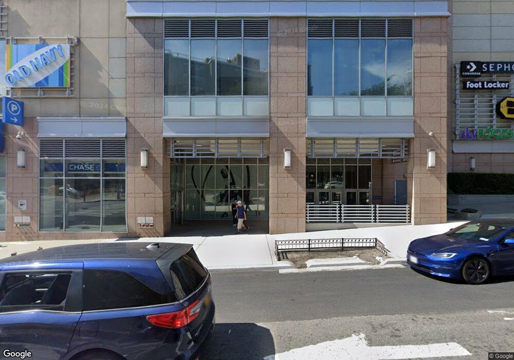 4022 College Point Blvd unit Ph3C, Flushing, NY 11354 - photo 1