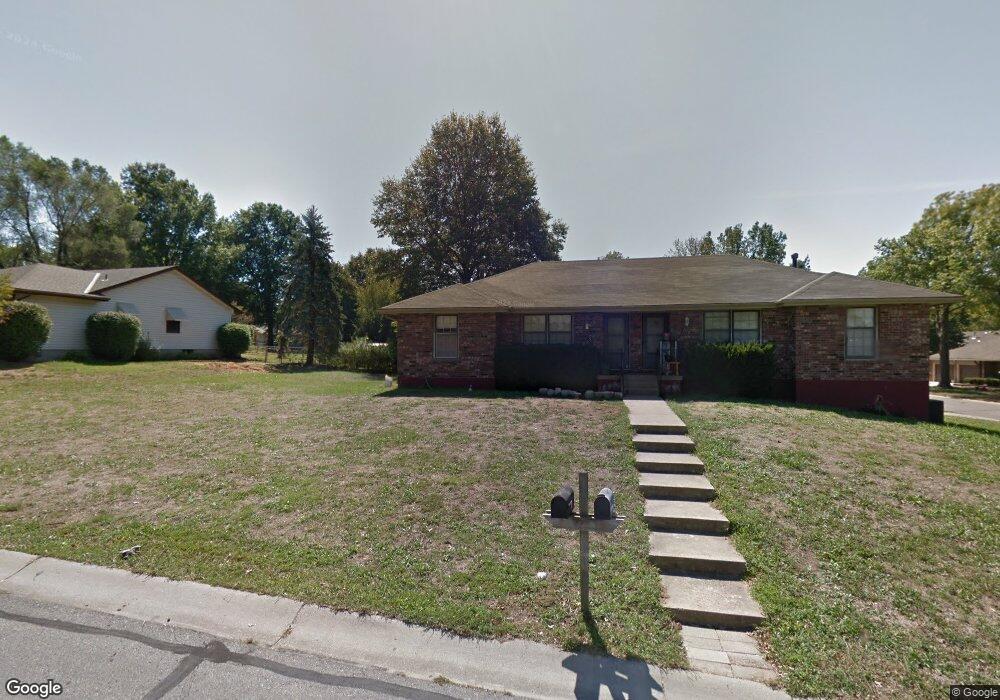 1108 NW Mock Ave, Blue Springs, MO 64015 - photo 1