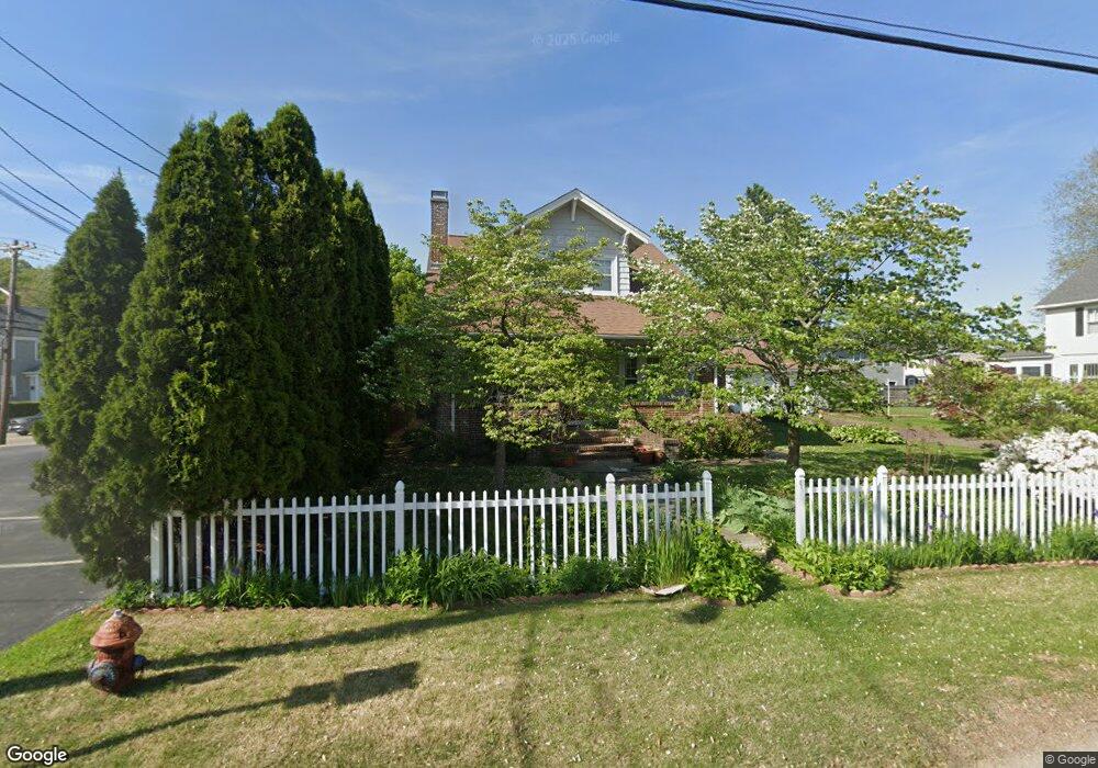 231 Wayland Ave, Cranston, RI 02920 - photo 1