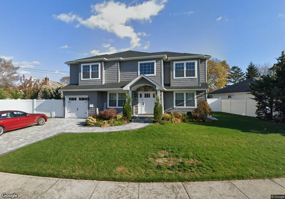 2927 Derby Dr W, Oceanside, NY 11572 - photo 1