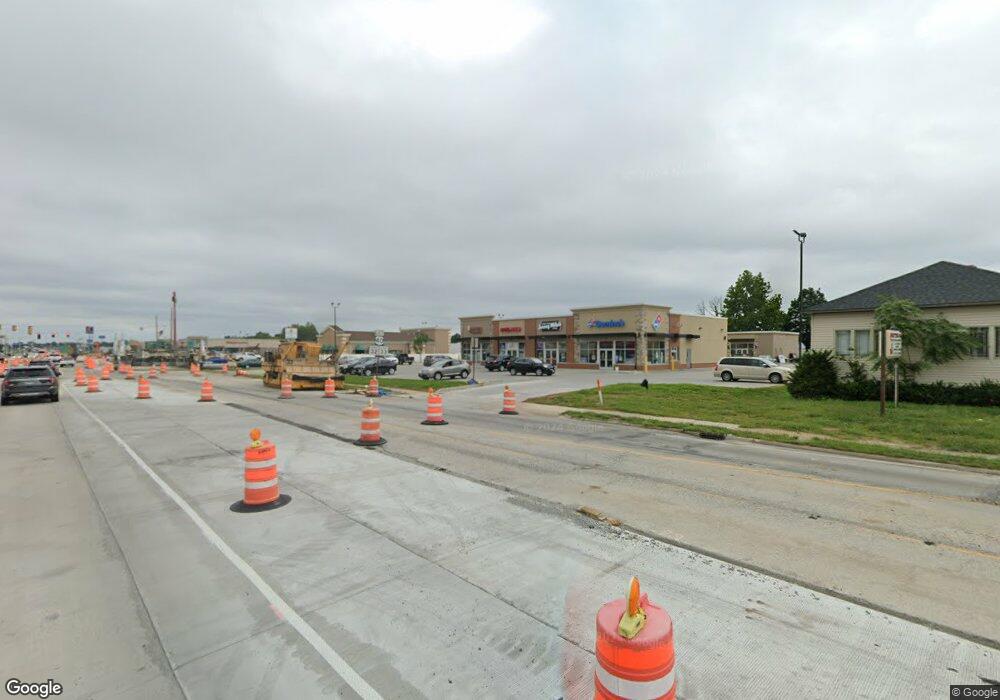 1000 W Fayette Ave, Effingham, IL 62401 - photo 1