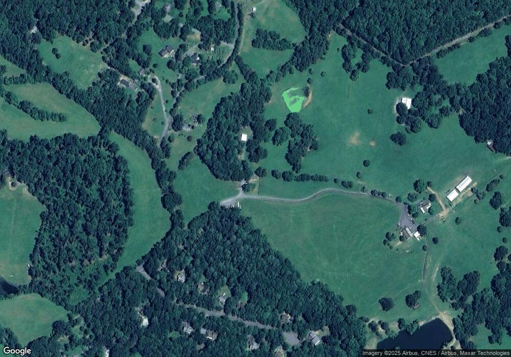 3440 Sneads Hill Ln, Charlottesville, VA 22911 - photo 1