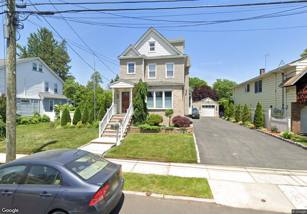 131 Roosevelt Ave unit 2 Fl, Hasbrouck Heights, NJ 07604 - photo 1