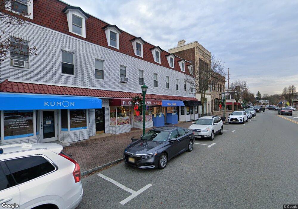 225 Closter Dock Rd unit 4, Closter, NJ 07624 - photo 1