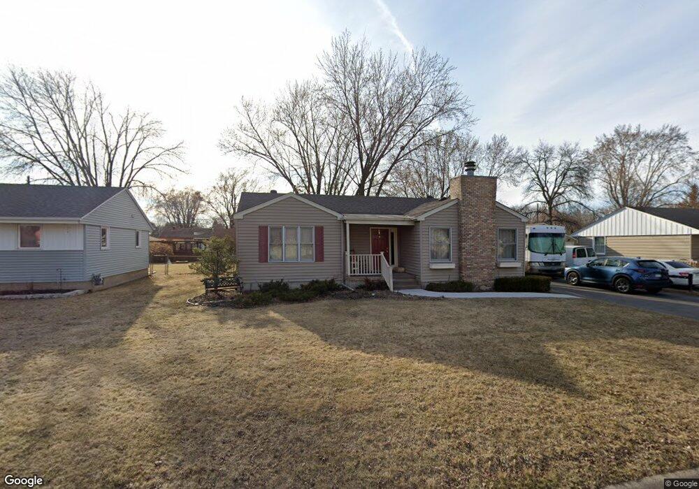 9527 Pilgrim Ln N, Maple Grove, MN 55369 - photo 1