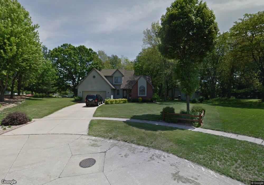 6811 Crow Wing Dr NE, Cedar Rapids, IA 52411 - photo 1