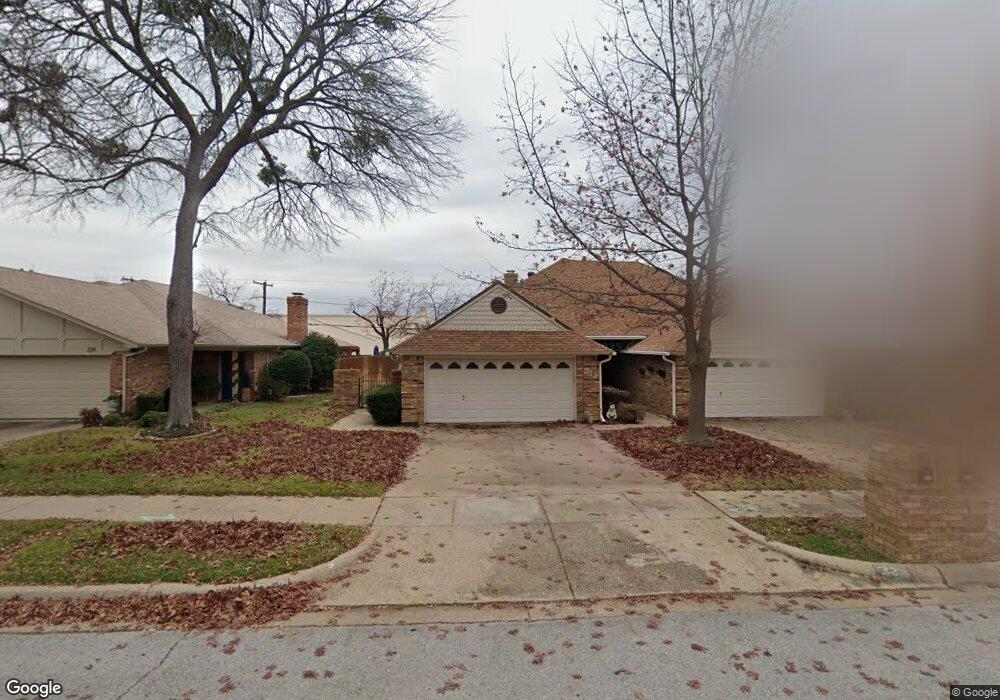 233 Mountainview Dr, Hurst, TX 76054 - photo 1