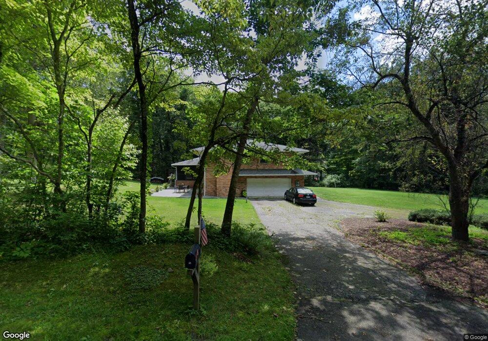 21 Winding Brook Ln, Redding, CT 06896 - photo 1