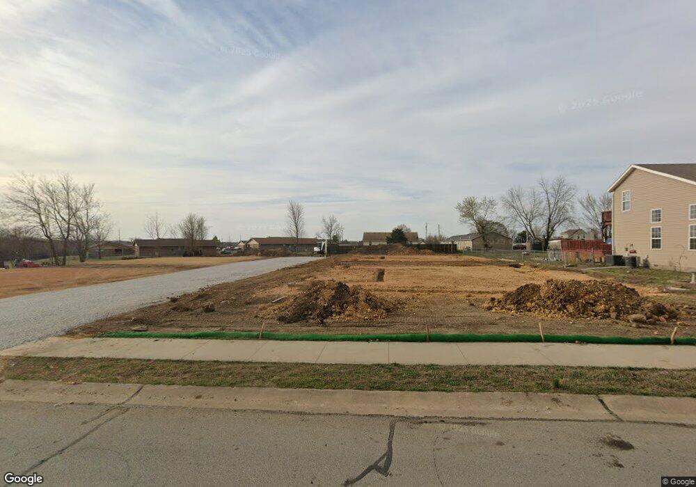 1842 W 23rd St, Joplin, MO 64804 - photo 1