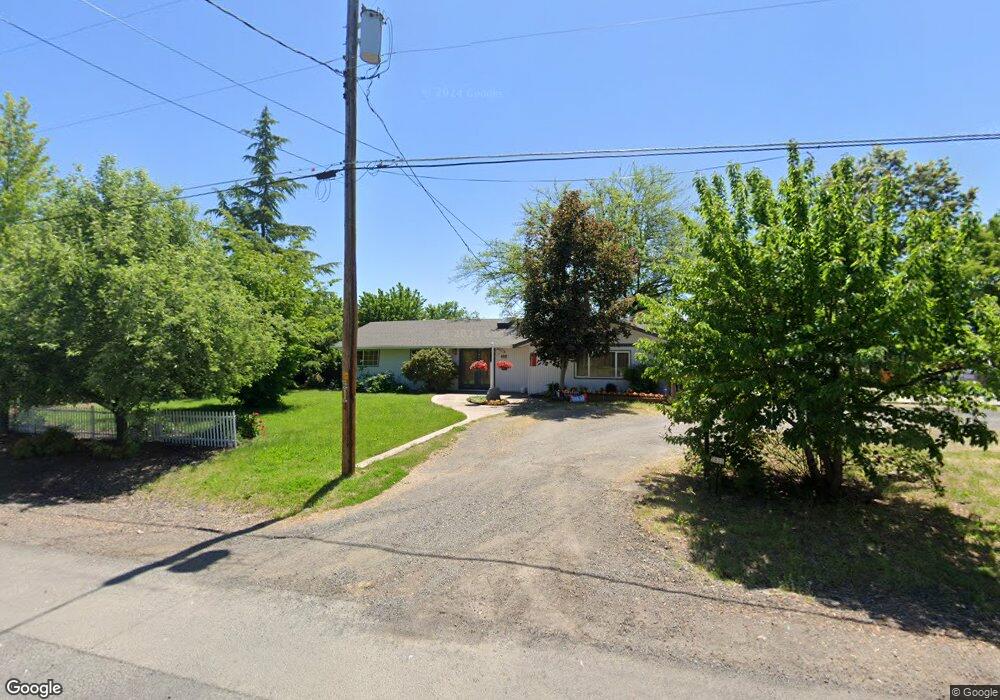 2825 Randall Ave, Central Point, OR 97502 - photo 1