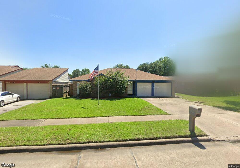 16434 Hibiscus Ln, Friendswood, TX 77546 - photo 1