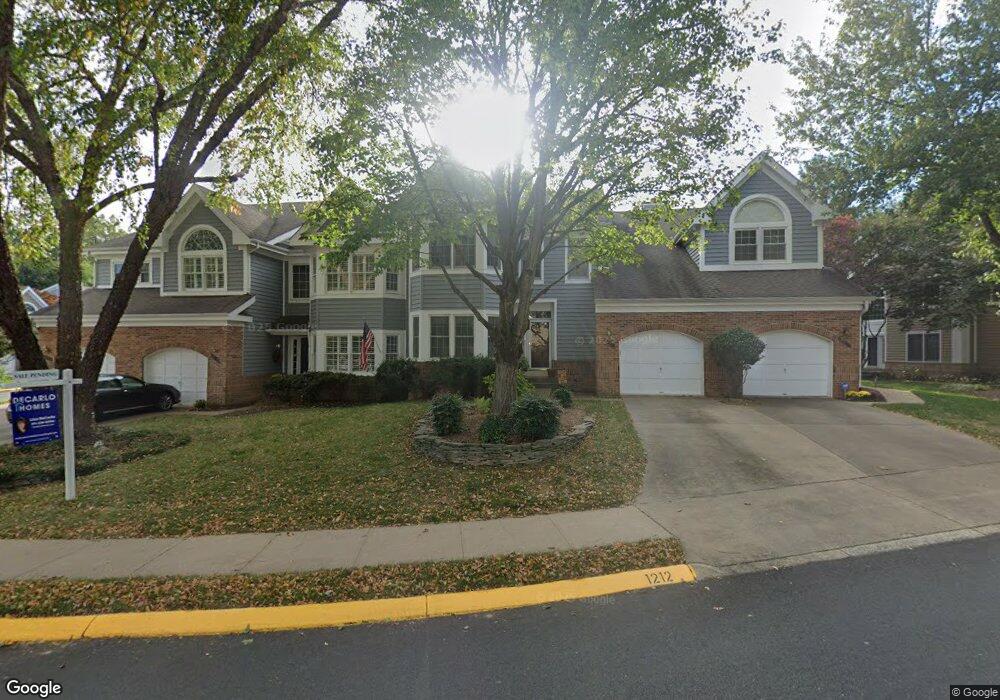 1212 Woodbrook Ct, Reston, VA 20194 - photo 1