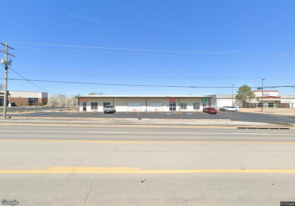 1100 W Henri de Tonti Blvd unit 2, Springdale, AR 72762 - photo 1