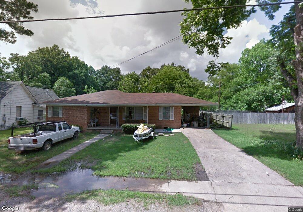 208 W 12th St, Stuttgart, AR 72160 - photo 1