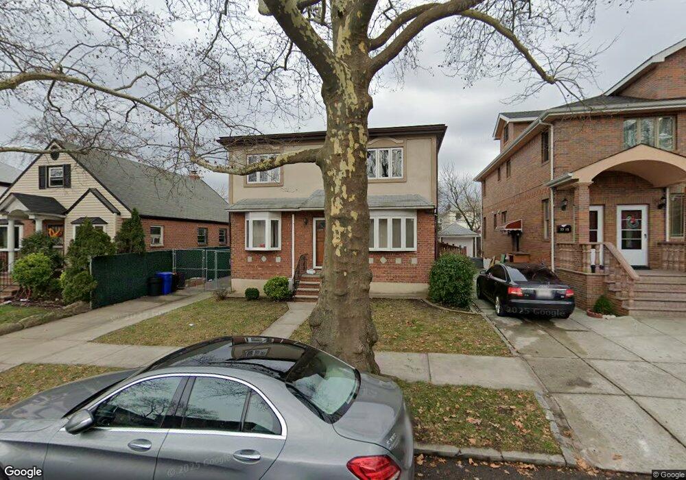 7711 168th St unit 1st FL, Fresh Meadows, NY 11366 - photo 1