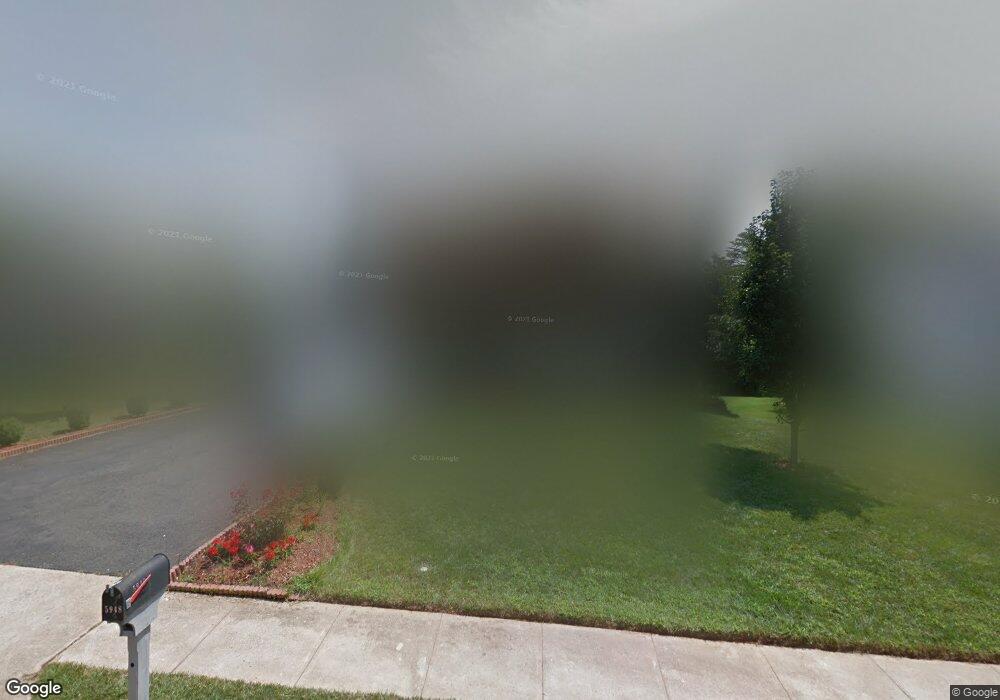 5948 Moonbeam Dr, Woodbridge, VA 22193 - photo 1