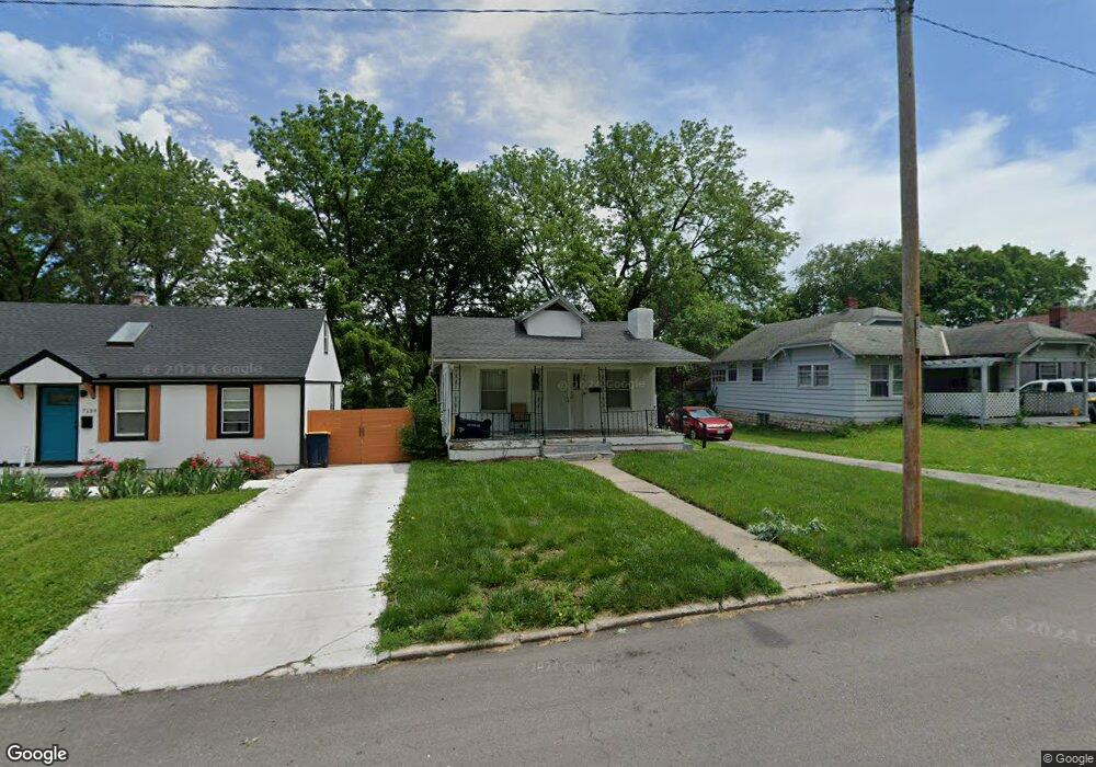 7145 S Benton Ave, Kansas City, MO 64132 - photo 1