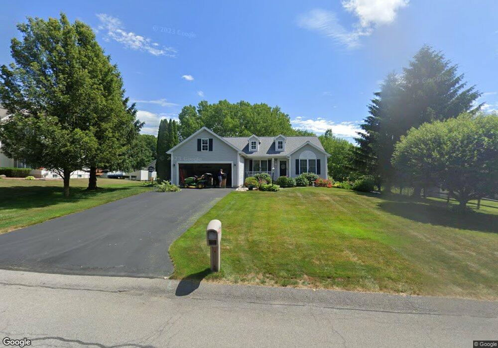 631 Maple Ln, Schenectady, NY 12309 - photo 1