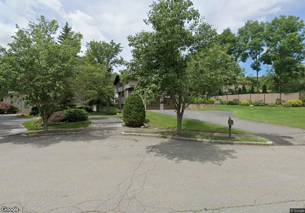 17 Laurus Ln, Newton Center, MA 02459 - photo 1