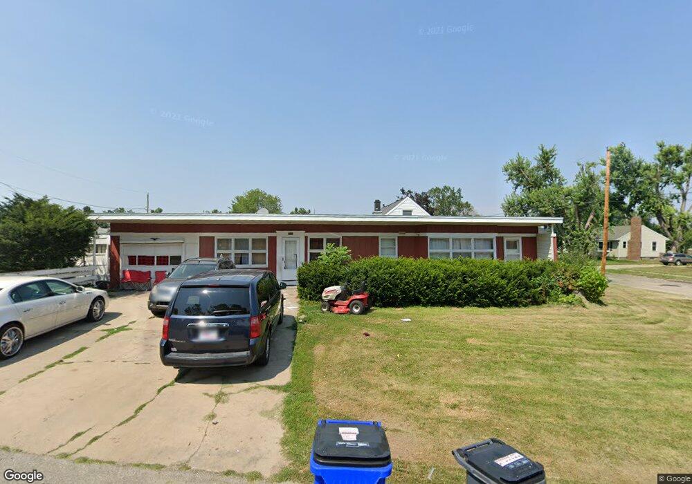 2200 Burch Ave NW, Cedar Rapids, IA 52405 - photo 1