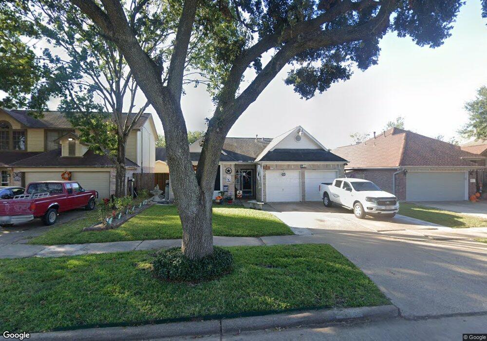 8111 Log Hollow Dr, Houston, TX 77040 - photo 1