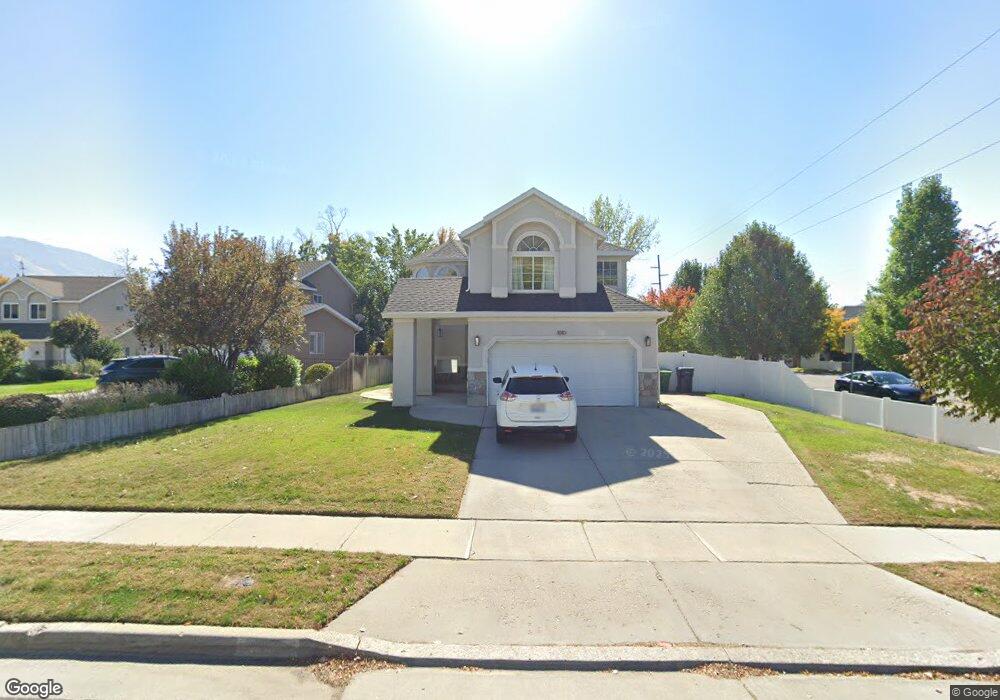 1010 E Alexander Ct, Sandy, UT 84094 - photo 1