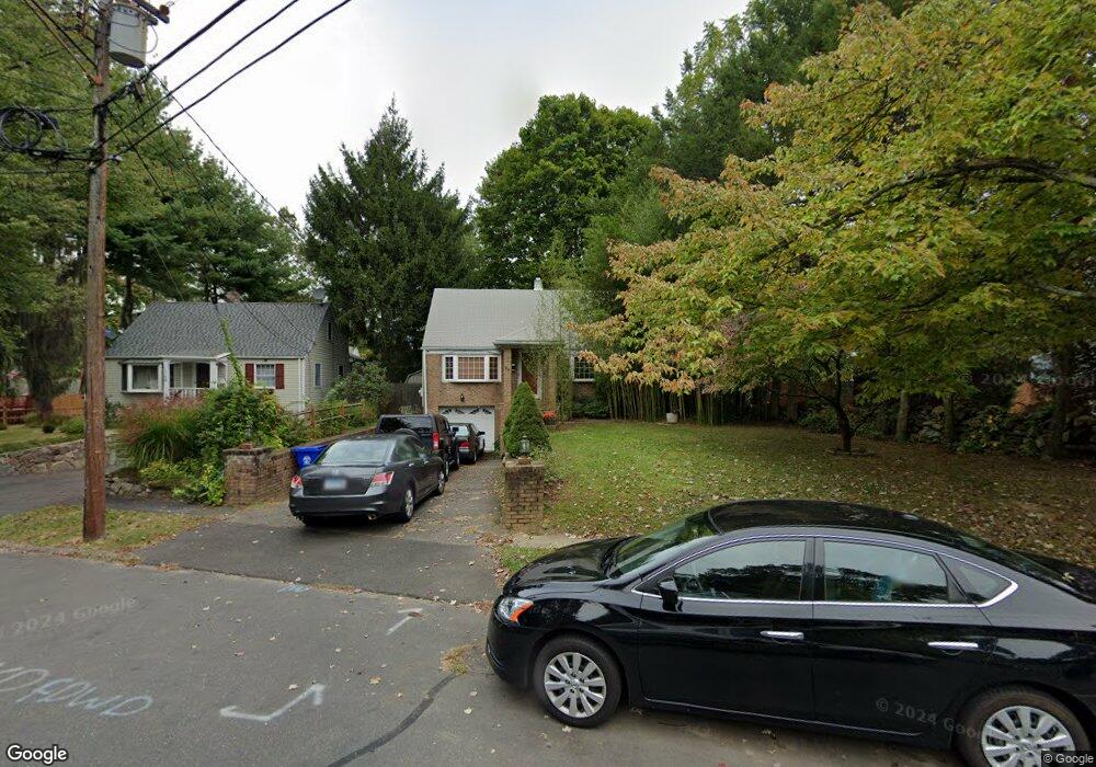 46 Pettom Rd, Norwalk, CT 06850 - photo 1