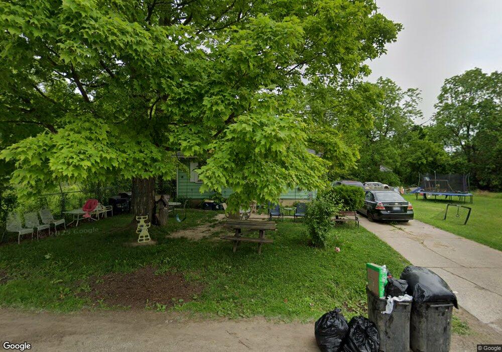 1071 E Downey Ave, Flint, MI 48505 - photo 1