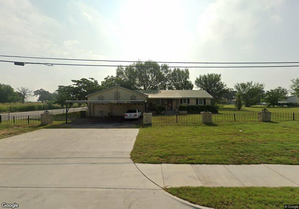 924 N Main St, Springtown, TX 76082 - photo 1