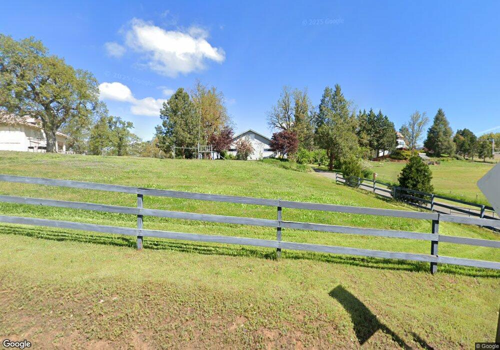 4090 Willow Springs Rd, Central Point, OR 97502 - photo 1