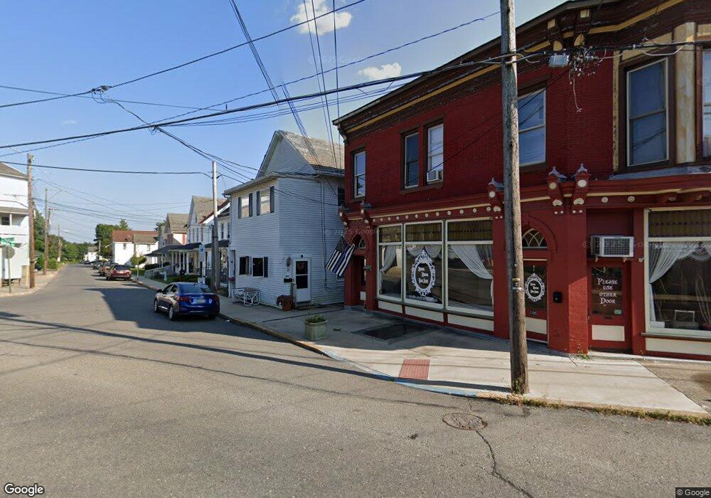 104 W Main St, Pen Argyl, PA 18072 - photo 1