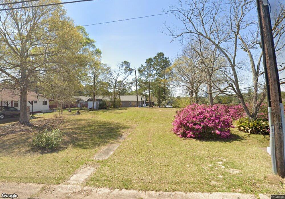 602 Bendat St, McComb, MS 39648 - photo 1